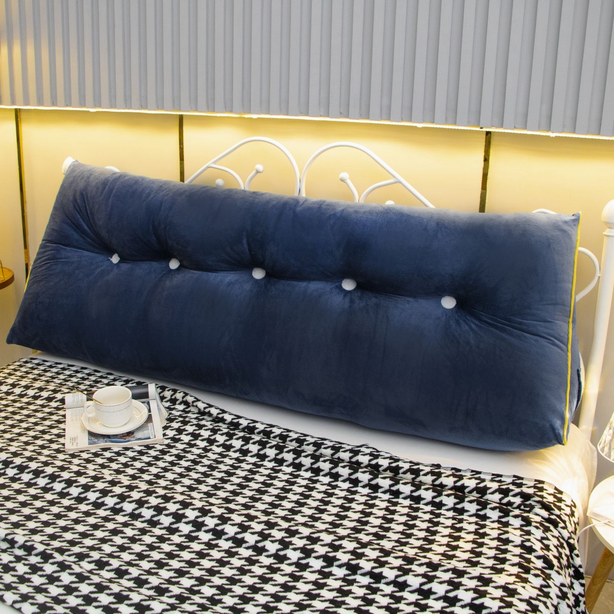 91家纺网 家纺一手货源 找家纺 沐沐家纺 2026新款宝宝绒三角大靠垫 深蓝