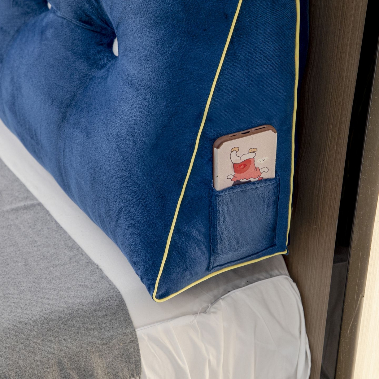 91家纺网 家纺一手货源 找家纺 沐沐家纺 2026新款宝宝绒三角大靠垫 深蓝