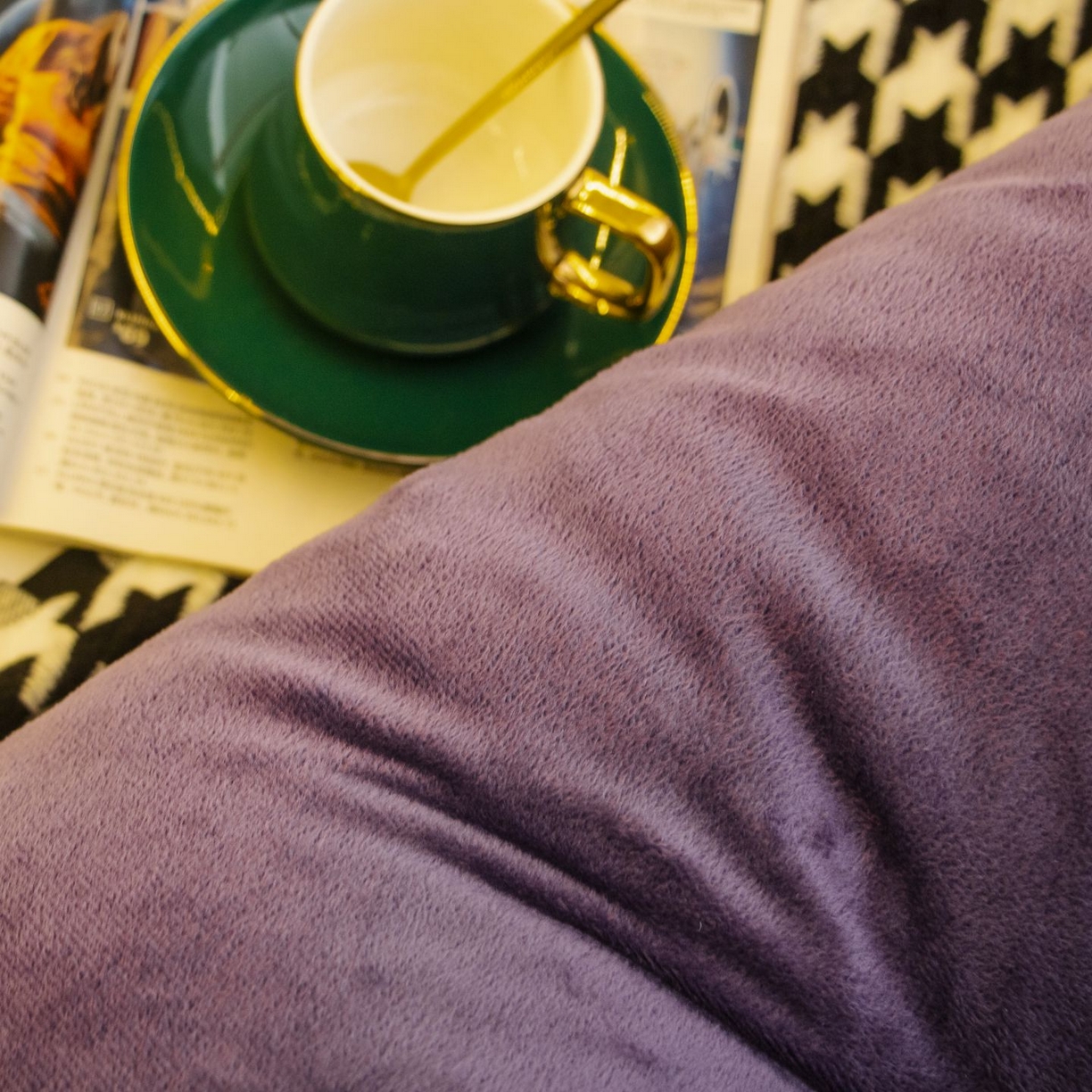 91家纺网 家纺一手货源 找家纺 沐沐家纺 2026新款宝宝绒三角大靠垫 紫色