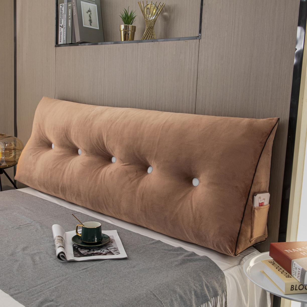 91家纺网 家纺一手货源 找家纺 沐沐家纺 2026新款宝宝绒三角大靠垫 棕色