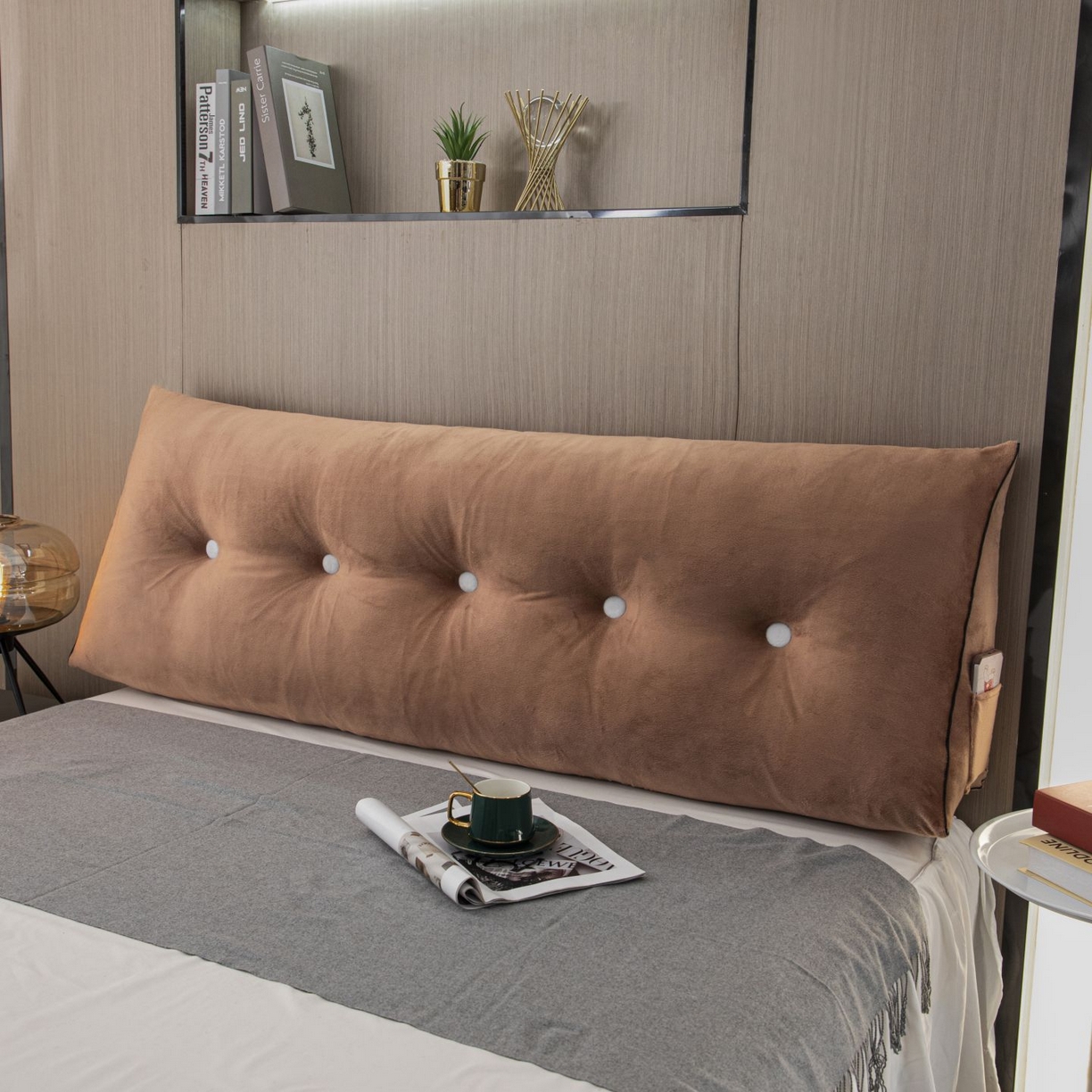 91家纺网 家纺一手货源 找家纺 沐沐家纺 2026新款宝宝绒三角大靠垫 棕色