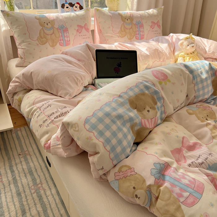 91家纺网 家纺一手货源 找家纺 六巷胡同 2026新款40支全棉13070卡通单品被套 草莓甜心犬