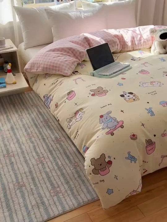 91家纺网 家纺一手货源 找家纺 六巷胡同 2026新款40支全棉13070卡通单品被套 法棍滑板狗