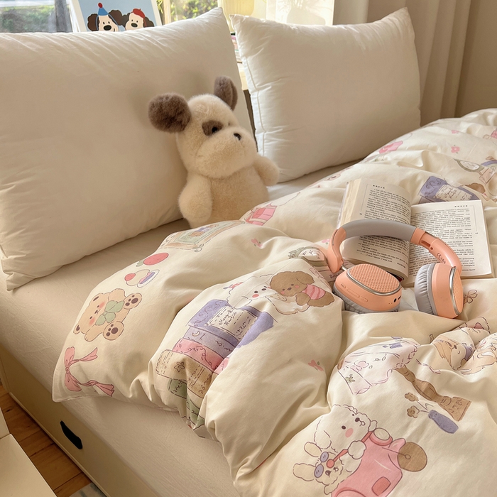 91家纺网 家纺一手货源 找家纺 六巷胡同 2026新款40支全棉13070卡通单品被套 欢乐课堂趴