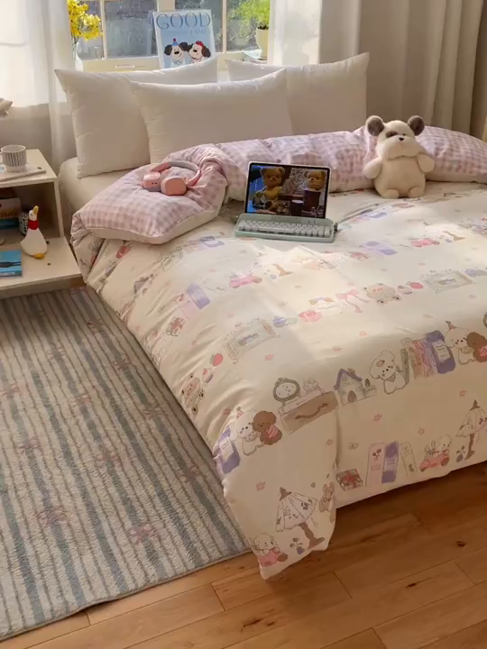 91家纺网 家纺一手货源 找家纺 六巷胡同 2026新款40支全棉13070卡通单品被套 欢乐课堂趴