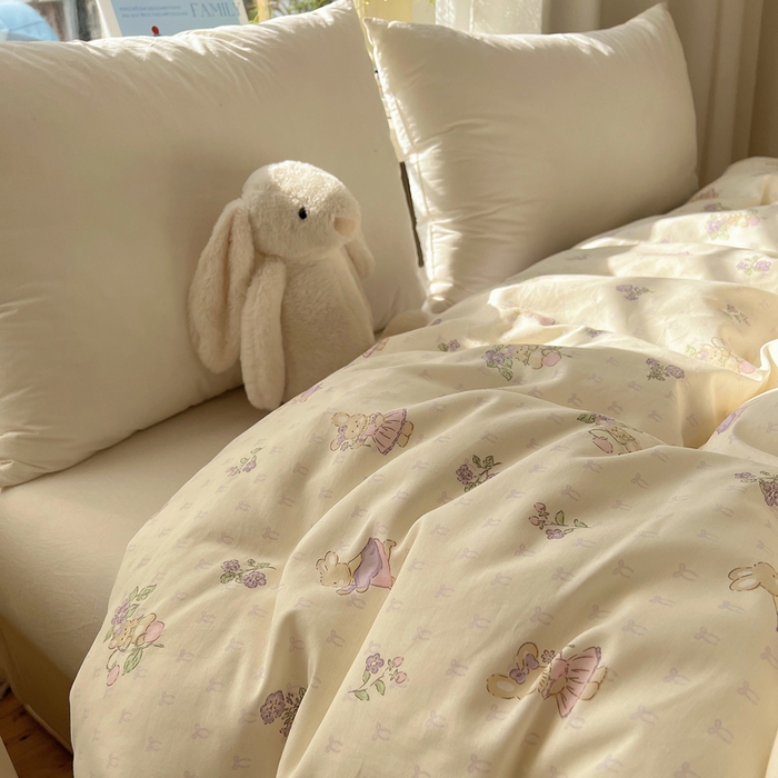 91家纺网 家纺一手货源 找家纺 六巷胡同 2026新款40支全棉13070卡通单品被套 假日庄园兔