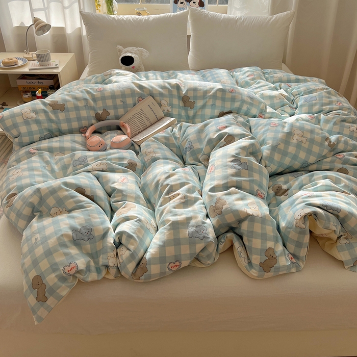 91家纺网 家纺一手货源 找家纺 六巷胡同 2026新款40支全棉13070卡通单品被套 蓝格奶油狗