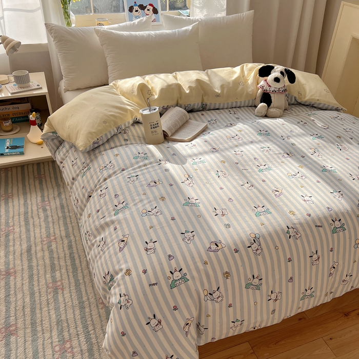 91家纺网 家纺一手货源 找家纺 六巷胡同 2026新款40支全棉13070卡通单品被套 蓝条努比犬