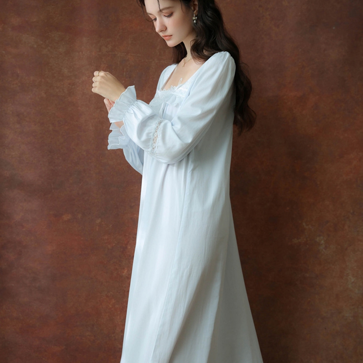 91家纺网 家纺一手货源 找家纺 洛兰沙家居馆 2026新款长袖睡裙宫廷风甜美公主法式复古宽松圆领新款女春秋针织棉睡衣 蓝色