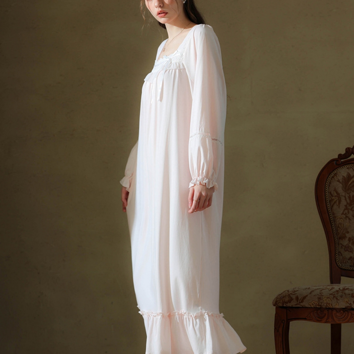 91家纺网 家纺一手货源 找家纺 洛兰沙家居馆 2026新款长袖睡裙宫廷风甜美公主法式复古宽松圆领新款女春秋针织棉睡衣 粉色