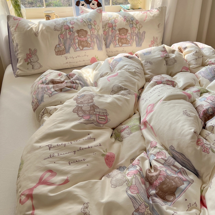 91家纺网 家纺一手货源 找家纺 六巷胡同 2026新款40支全棉13070卡通单品被套 秘境花园熊