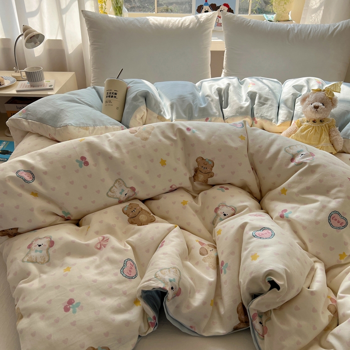 91家纺网 家纺一手货源 找家纺 六巷胡同 2026新款40支全棉13070卡通单品被套 奶油甜心熊