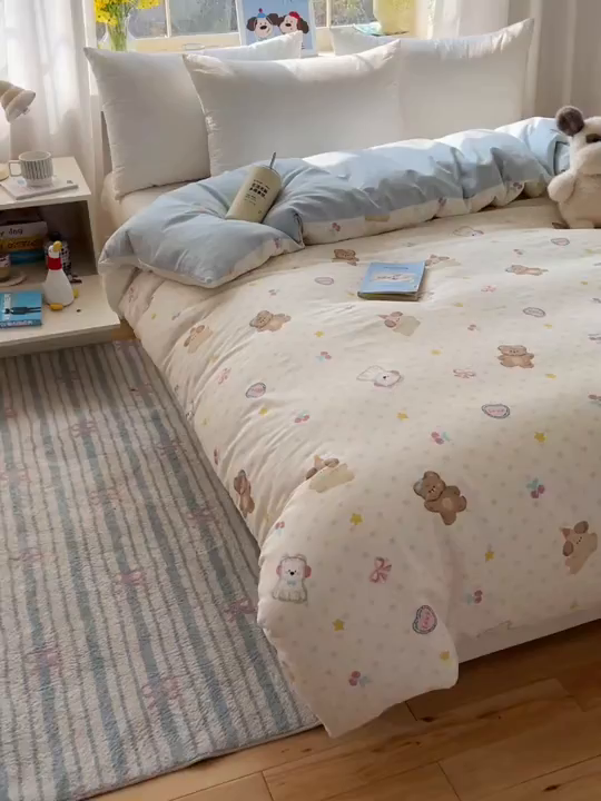 91家纺网 家纺一手货源 找家纺 六巷胡同 2026新款40支全棉13070卡通单品被套 奶油甜心熊