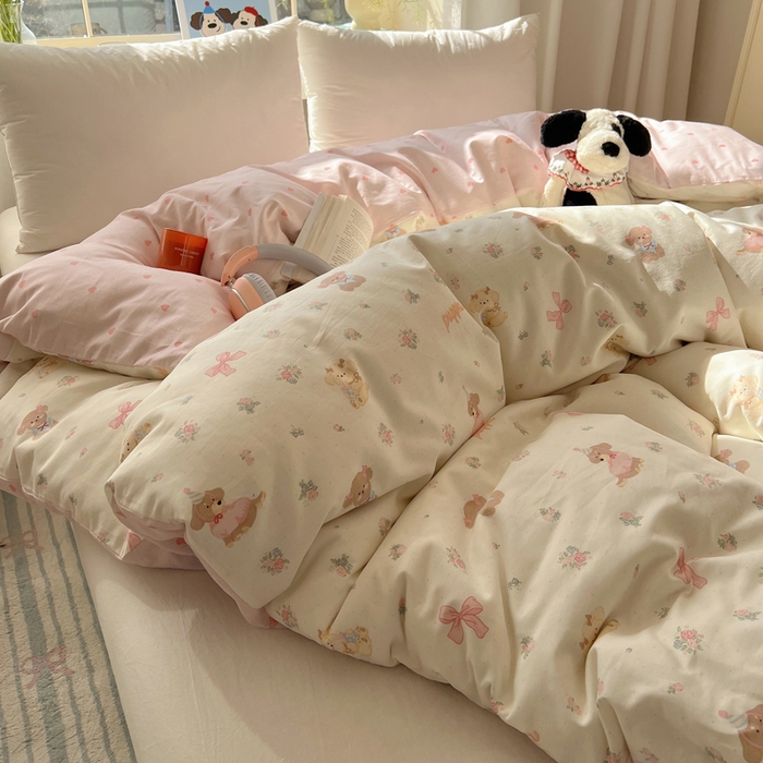 91家纺网 家纺一手货源 找家纺 六巷胡同 2026新款40支全棉13070卡通单品被套 派对害羞狗