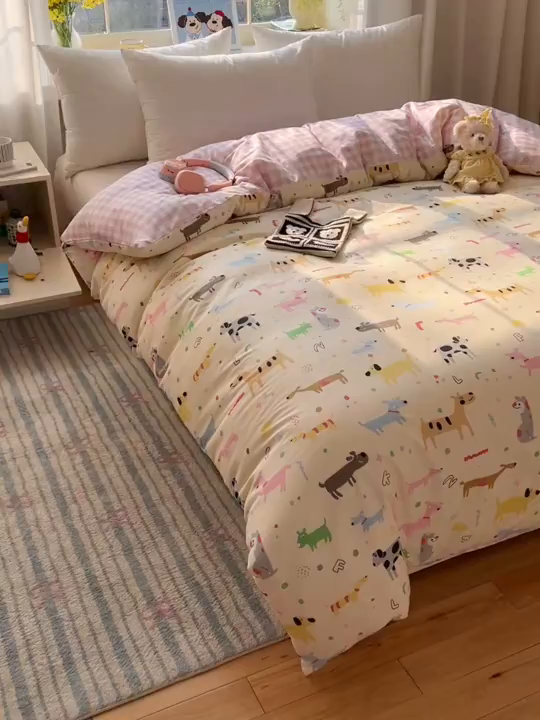 91家纺网 家纺一手货源 找家纺 六巷胡同 2026新款40支全棉13070卡通单品被套 趣味斑点狗