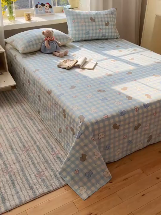 91家纺网 家纺一手货源 找家纺 六巷胡同 2026新款40支全棉13070卡通单品枕套 蓝格奶油狗