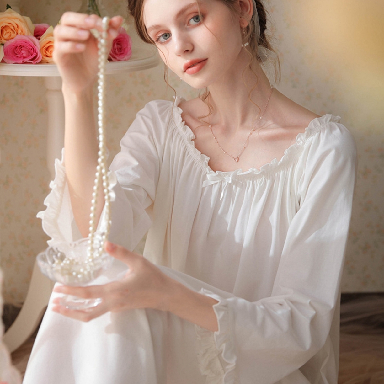 91家纺网 家纺一手货源 找家纺 洛兰沙家居馆 2026新款长袖睡裙宫廷风甜美公主法式复古宽松圆领新款女春秋针织棉睡衣 白色