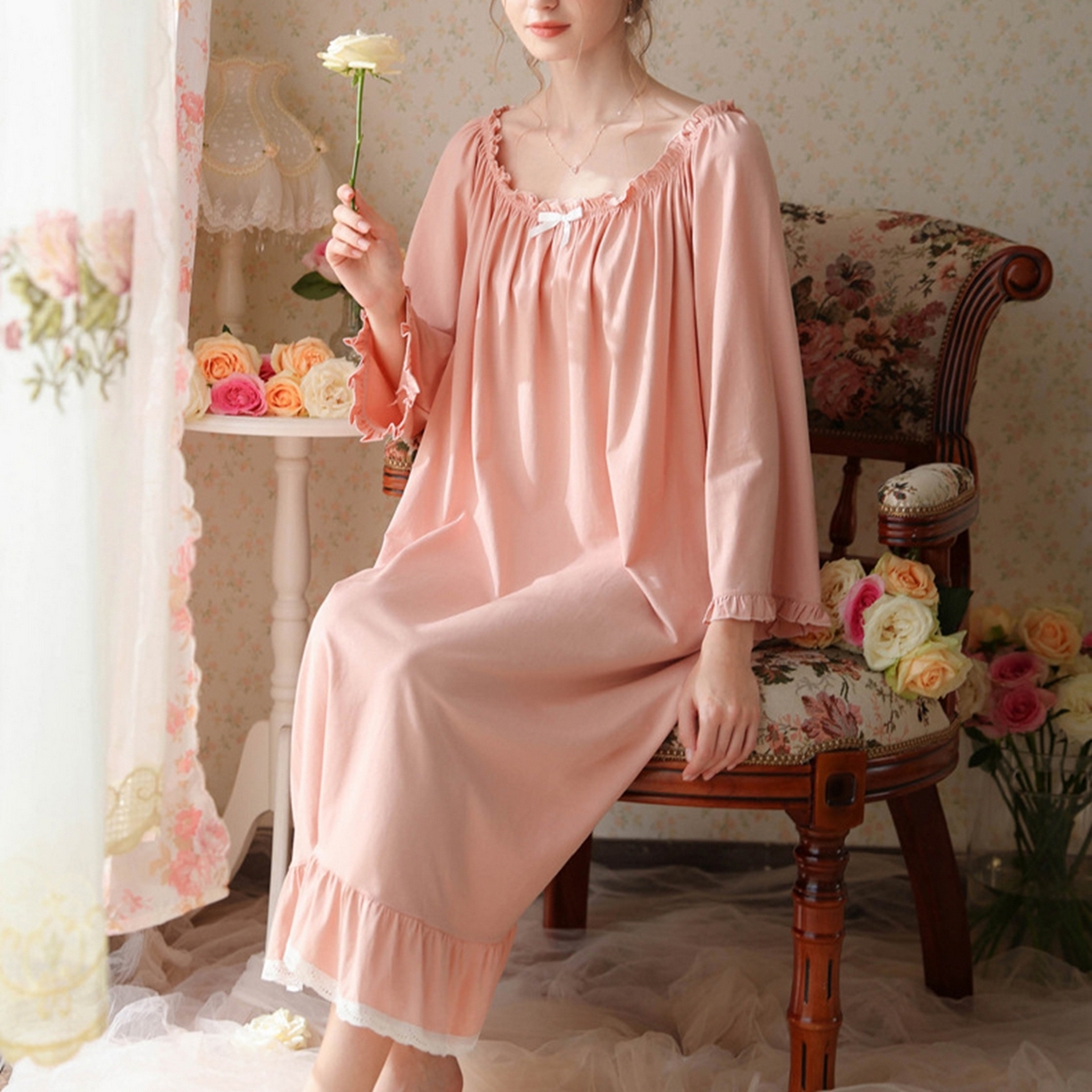 91家纺网 家纺一手货源 找家纺 洛兰沙家居馆 2026新款长袖睡裙宫廷风甜美公主法式复古宽松圆领新款女春秋针织棉睡衣 粉色