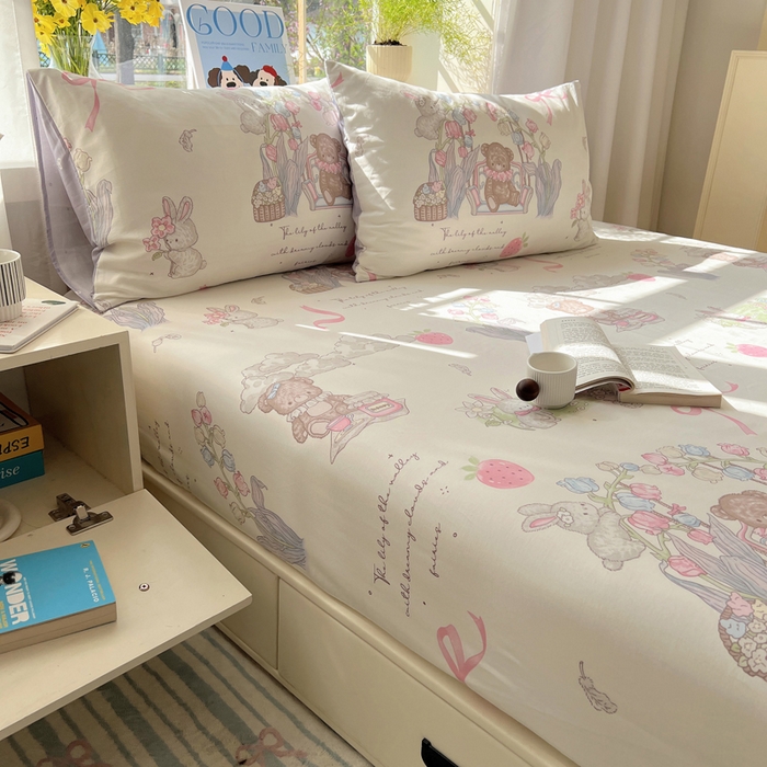 91家纺网 家纺一手货源 找家纺 六巷胡同 2026新款40支全棉13070卡通单品枕套 秘境花园熊