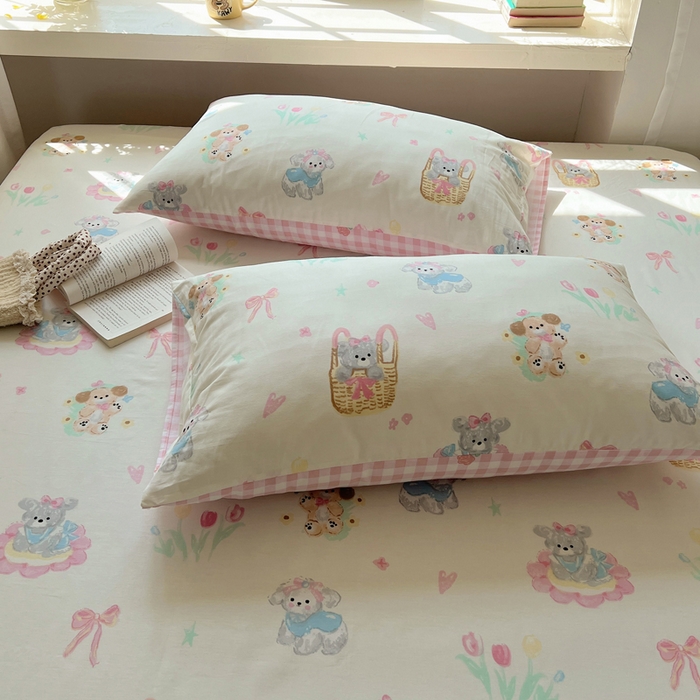 91家纺网 家纺一手货源 找家纺 六巷胡同 2026新款40支全棉13070卡通单品枕套 郁金香狗狗