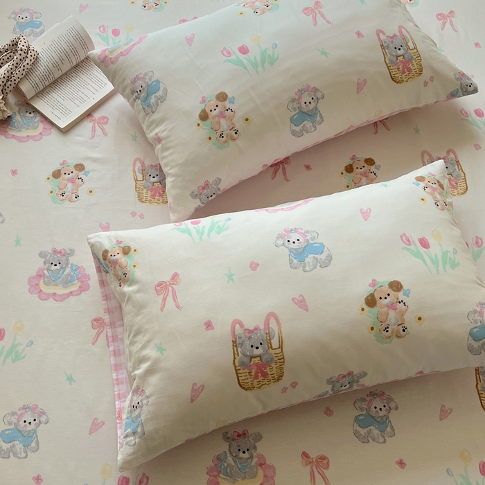 91家纺网 家纺一手货源 找家纺 六巷胡同 2026新款40支全棉13070卡通单品枕套 郁金香狗狗