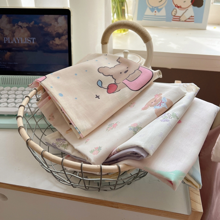 91家纺网 家纺一手货源 找家纺 六巷胡同 2026新款40支全棉13070卡通单品枕套 枕套叠拍图