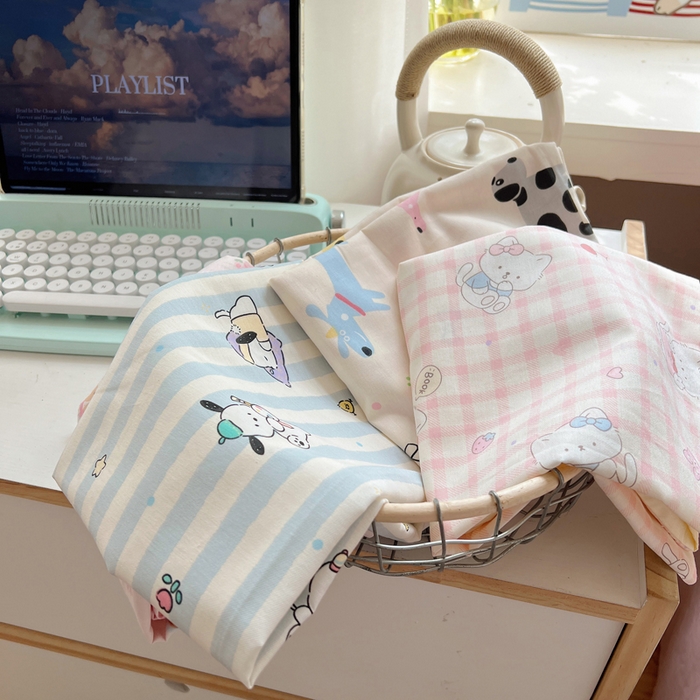 91家纺网 家纺一手货源 找家纺 六巷胡同 2026新款40支全棉13070卡通单品枕套 枕套叠拍图