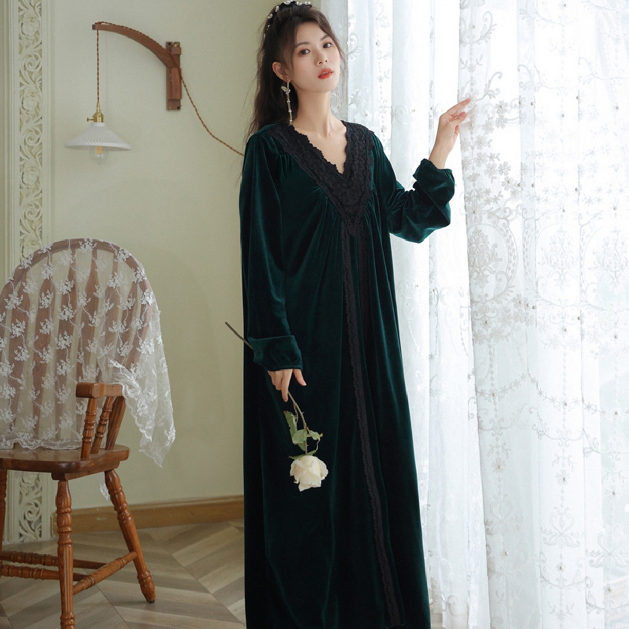 91家纺网 家纺一手货源 找家纺 （总）洛兰沙家居馆 2026新款秋冬宽松复古宫廷绒款V领睡裙睡袍长袖长款公主保暖家居服绒睡衣