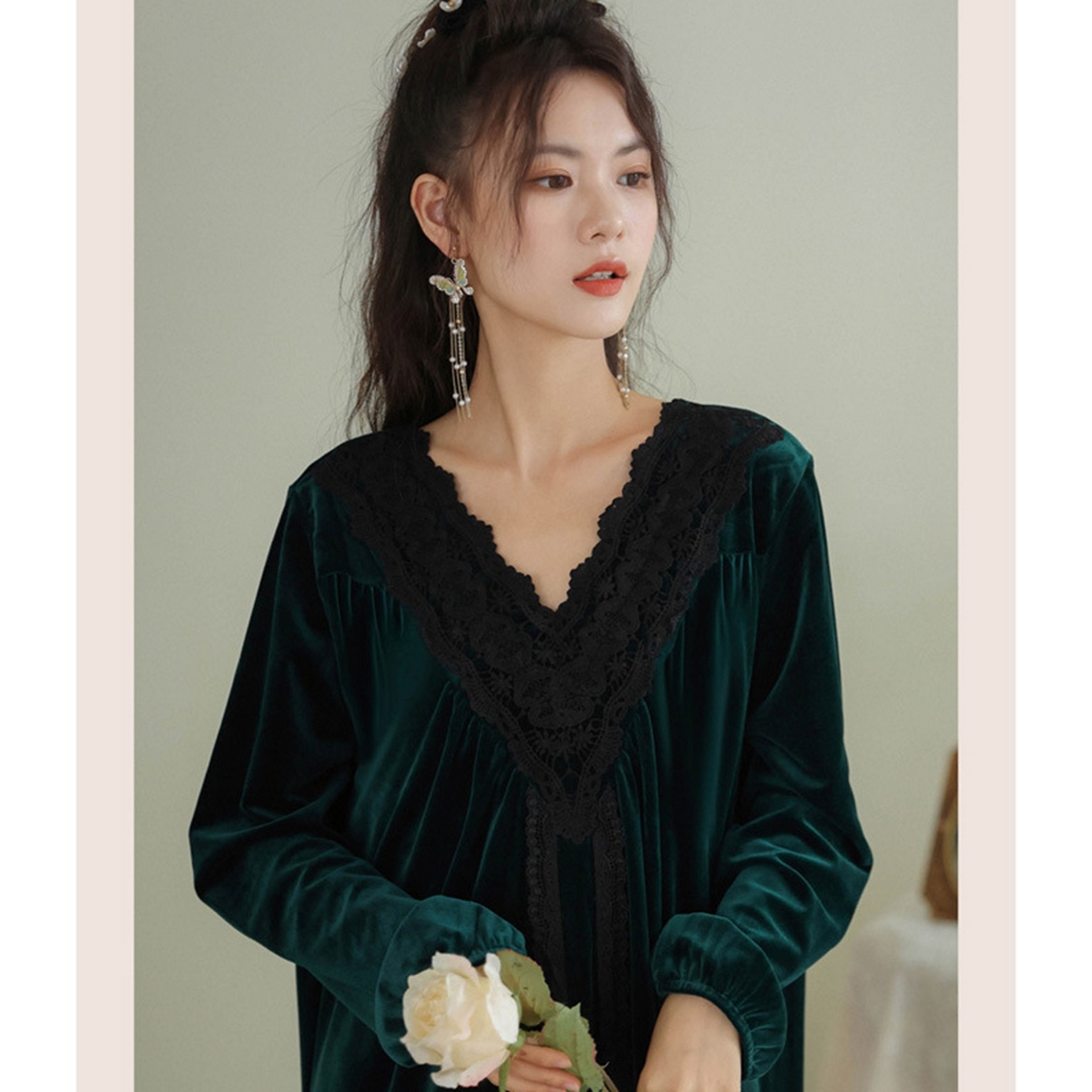 91家纺网 家纺一手货源 找家纺 （总）洛兰沙家居馆 2026新款秋冬宽松复古宫廷绒款V领睡裙睡袍长袖长款公主保暖家居服绒睡衣