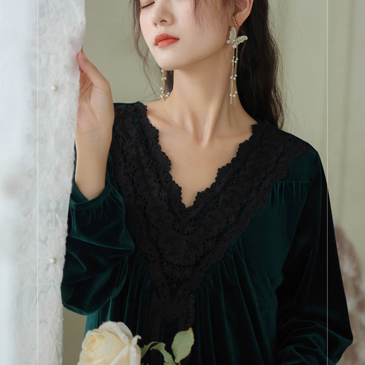 91家纺网 家纺一手货源 找家纺 洛兰沙家居馆 2026新款秋冬宽松复古宫廷绒款V领睡裙睡袍长袖长款公主保暖家居服绒睡衣 绿色