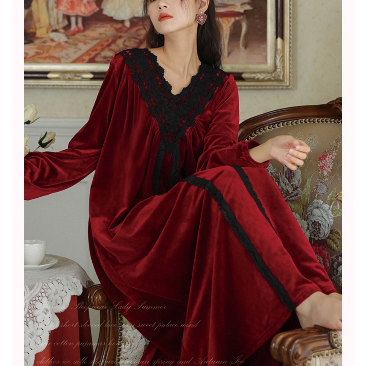 91家纺网 家纺一手货源 找家纺 洛兰沙家居馆 2026新款秋冬宽松复古宫廷绒款V领睡裙睡袍长袖长款公主保暖家居服绒睡衣 红色