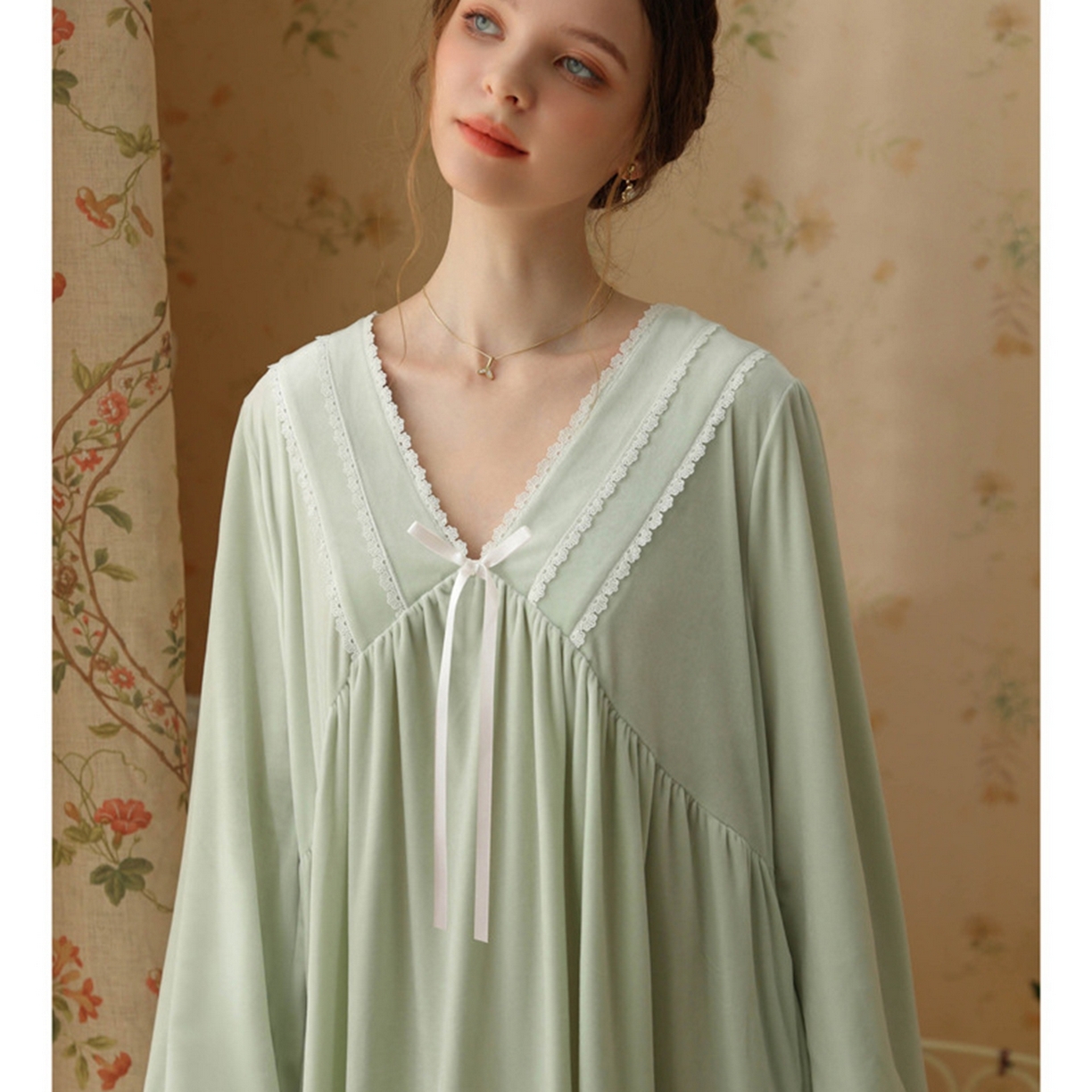 91家纺网 家纺一手货源 找家纺 洛兰沙家居馆 2026秋冬新款宽松V领加厚款睡裙睡袍 绿色