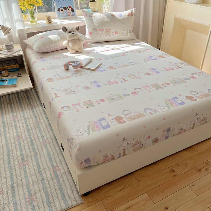 91家纺网 家纺一手货源 找家纺 六巷胡同 2026新款40支全棉13070卡通单品床笠 欢乐课堂趴