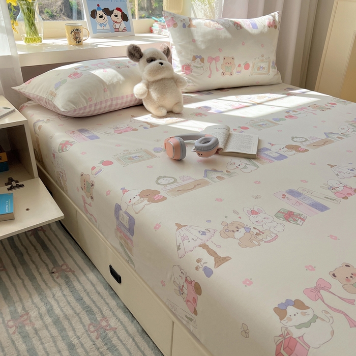 91家纺网 家纺一手货源 找家纺 六巷胡同 2026新款40支全棉13070卡通单品床笠 欢乐课堂趴