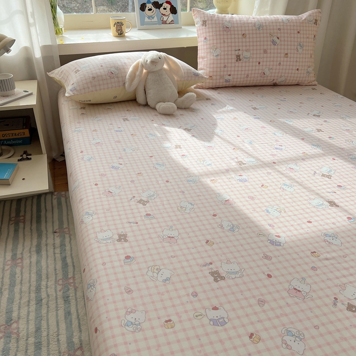 91家纺网 家纺一手货源 找家纺 六巷胡同 2026新款40支全棉13070卡通单品床笠 卡哇伊猫咪