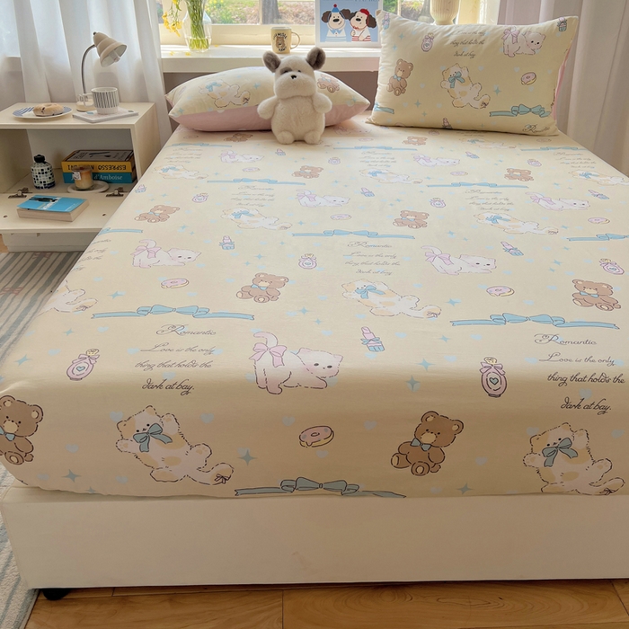 91家纺网 家纺一手货源 找家纺 六巷胡同 2026新款40支全棉13070卡通单品床笠 猫咪甜甜圈