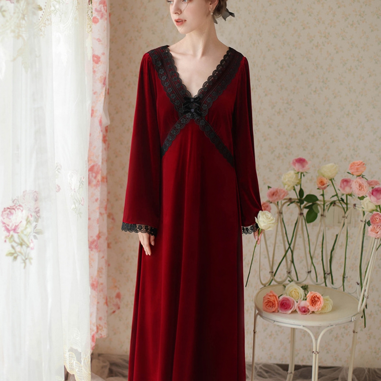 91家纺网 家纺一手货源 找家纺 洛兰沙家居馆 2026新款秋冬宽松复古宫廷绒款V领睡裙睡袍长袖长款公主保暖家居服绒睡衣 红色