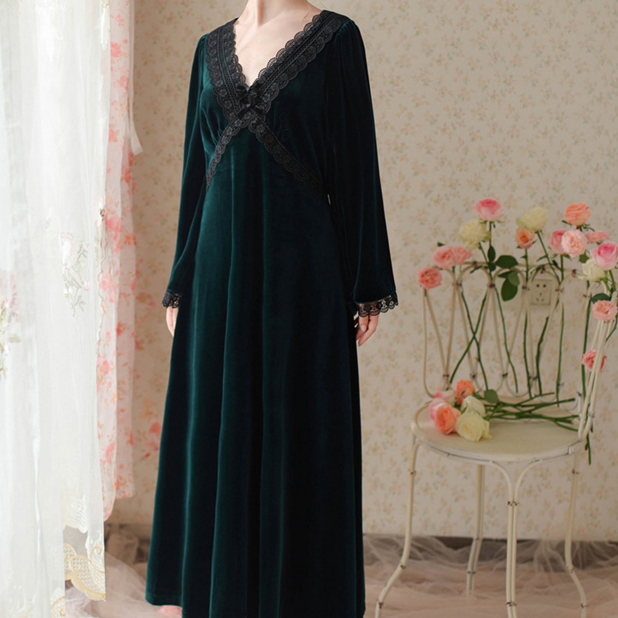 91家纺网 家纺一手货源 找家纺 洛兰沙家居馆 2026新款秋冬宽松复古宫廷绒款V领睡裙睡袍长袖长款公主保暖家居服绒睡衣 绿色