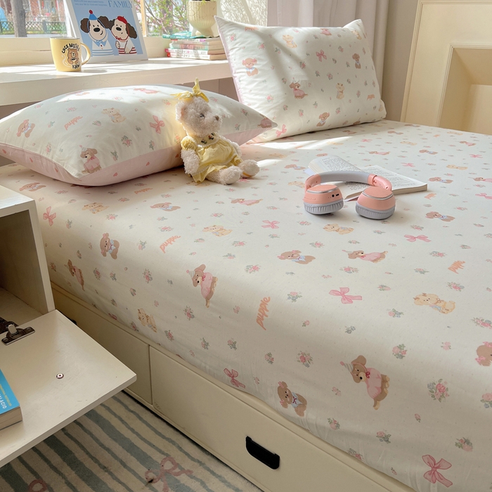 91家纺网 家纺一手货源 找家纺 六巷胡同 2026新款40支全棉13070卡通单品床笠 派对害羞狗