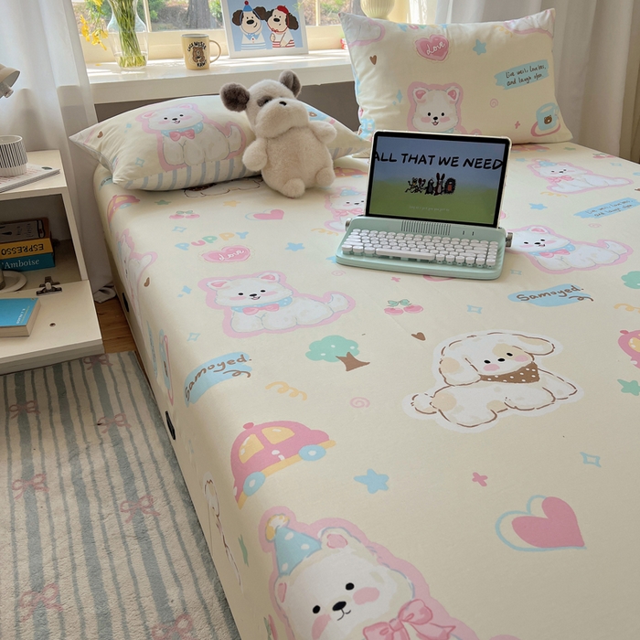 91家纺网 家纺一手货源 找家纺 六巷胡同 2026新款40支全棉13070卡通单品床笠 泡芙萌趣狗