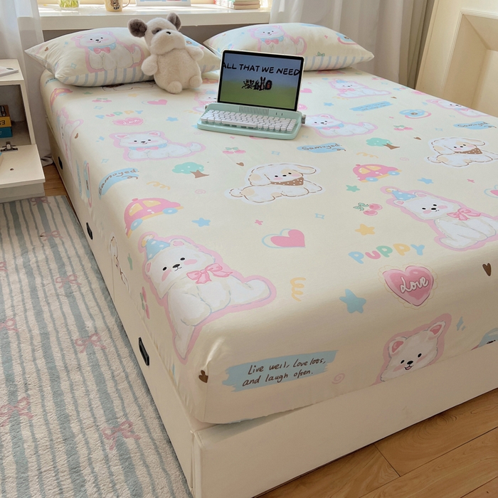 91家纺网 家纺一手货源 找家纺 六巷胡同 2026新款40支全棉13070卡通单品床笠 泡芙萌趣狗