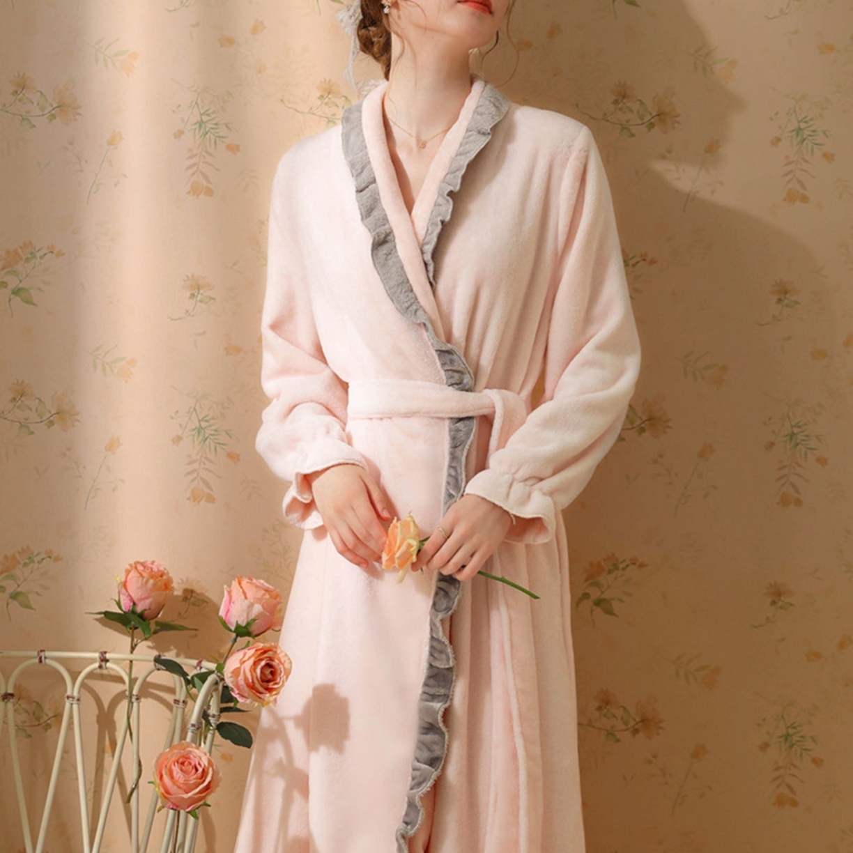 91家纺网 家纺一手货源 找家纺 洛兰沙家居馆 2026新款秋冬宽松复古宫廷绒睡袍少女厚长袖长款公主加厚保暖家居服绒睡衣 粉色