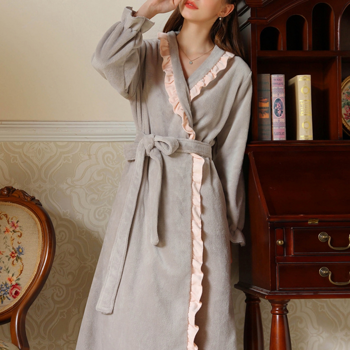 洛兰沙家居馆 2026新款秋冬宽松复古宫廷绒睡袍少女厚长袖长款公主加厚保暖家居服绒睡衣 灰色