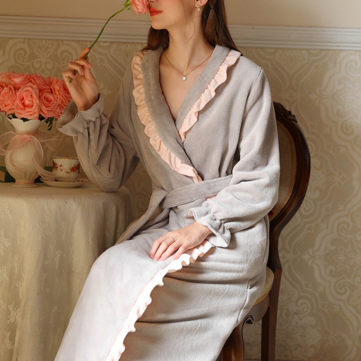 91家纺网 家纺一手货源 找家纺 洛兰沙家居馆 2026新款秋冬宽松复古宫廷绒睡袍少女厚长袖长款公主加厚保暖家居服绒睡衣 灰色