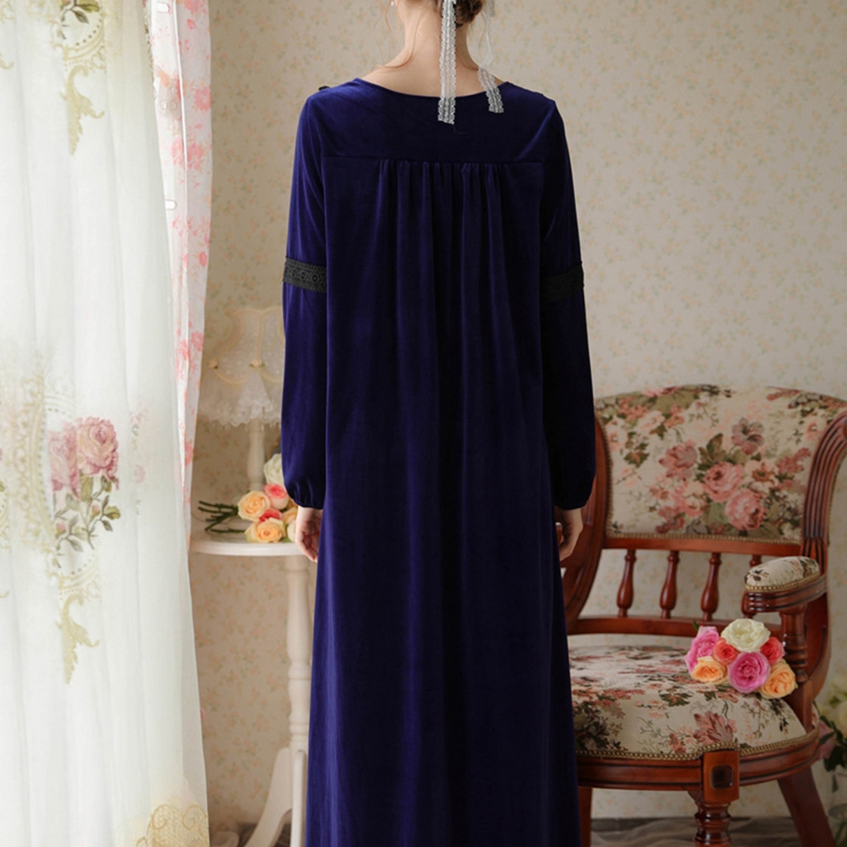 91家纺网 家纺一手货源 找家纺 洛兰沙家居馆 2026新款秋冬宽松复古蕾丝丝绒睡裙少女厚长袖长款公主风蓄热保暖家居服绒睡衣 蓝色