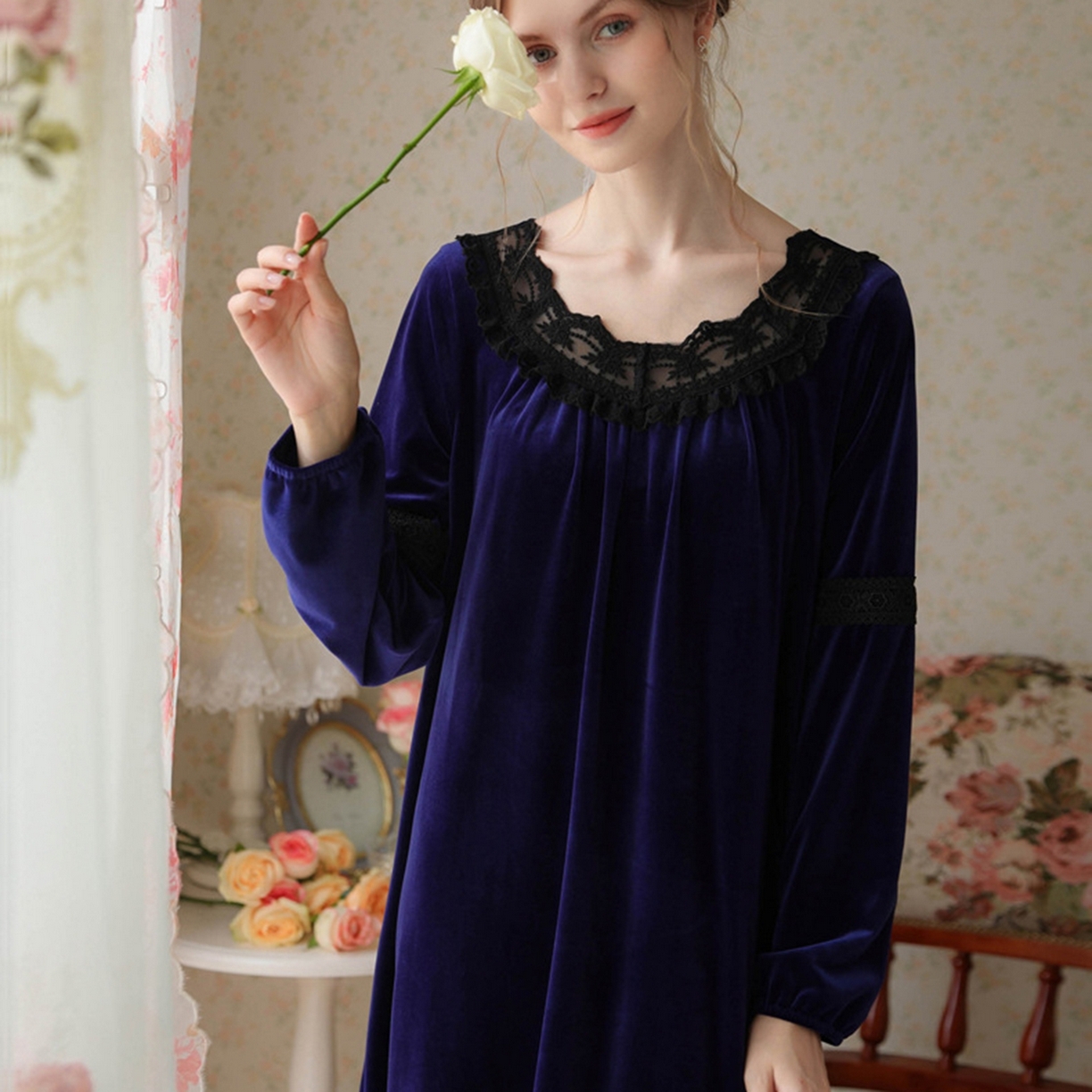 91家纺网 家纺一手货源 找家纺 洛兰沙家居馆 2026新款秋冬宽松复古蕾丝丝绒睡裙少女厚长袖长款公主风蓄热保暖家居服绒睡衣 蓝色