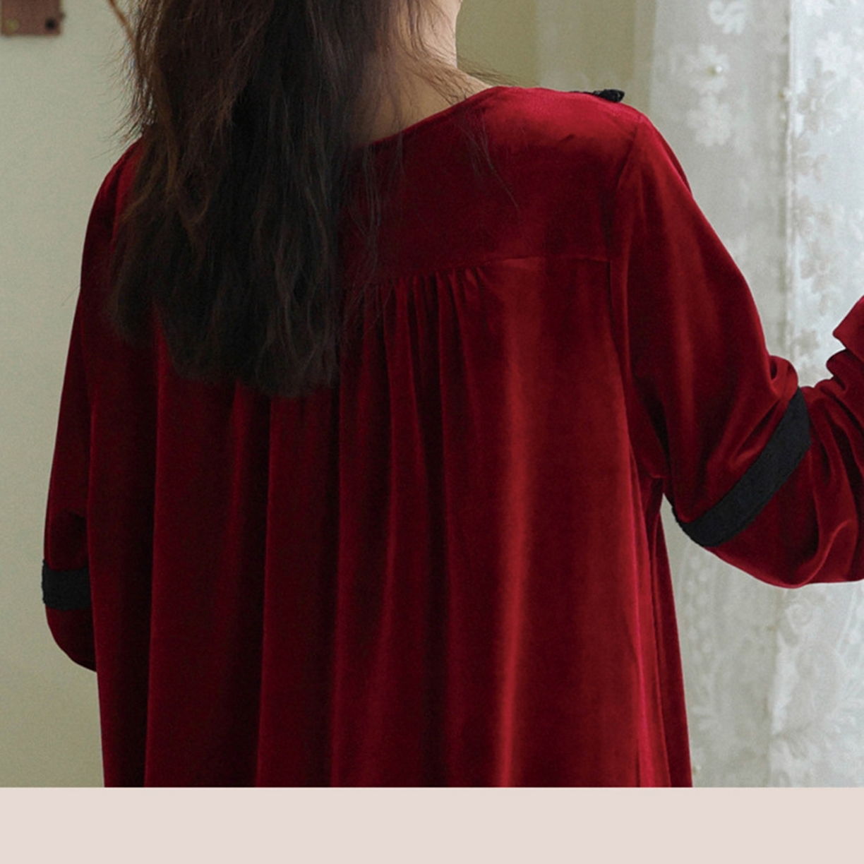 91家纺网 家纺一手货源 找家纺 洛兰沙家居馆 2026新款秋冬宽松复古蕾丝丝绒睡裙少女厚长袖长款公主风蓄热保暖家居服绒睡衣 红色