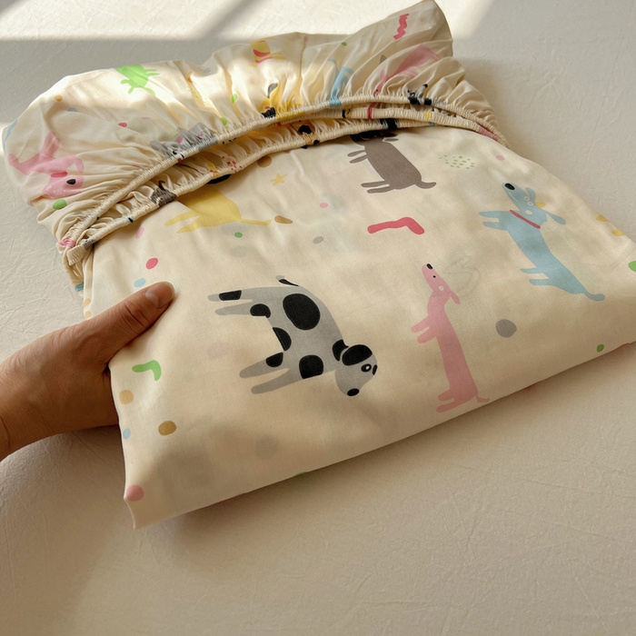 91家纺网 家纺一手货源 找家纺 六巷胡同 2026新款40支全棉13070卡通单品床笠 床笠叠拍图