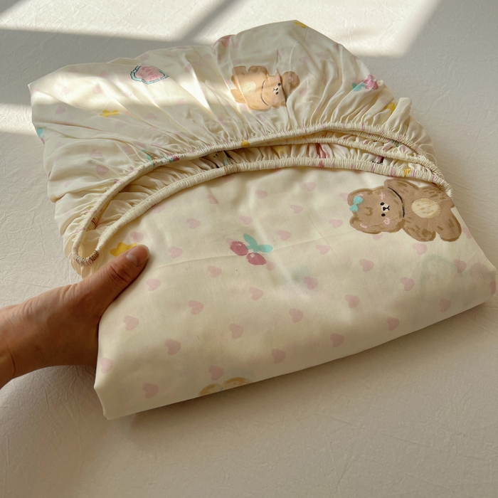 91家纺网 家纺一手货源 找家纺 六巷胡同 2026新款40支全棉13070卡通单品床笠 床笠叠拍图