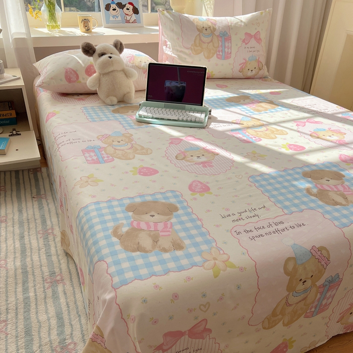 91家纺网 家纺一手货源 找家纺 六巷胡同 2026新款40支全棉13070卡通单品床单 草莓甜心犬